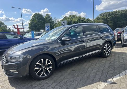 Volkswagen Passat, 2023