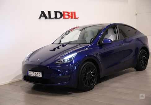 Tesla Model Y, 2021