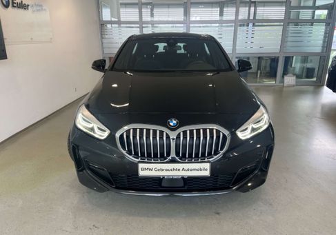 BMW 118, 2022