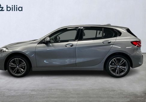 BMW 118, 2024 3