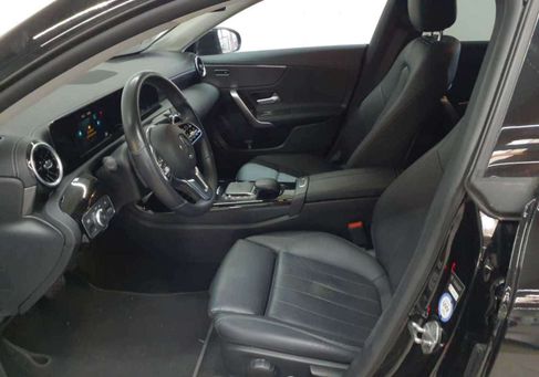 Mercedes-Benz CLA 250, 2022