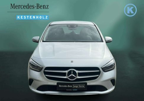 Mercedes-Benz B 220, 2022