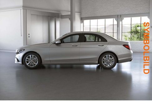 Mercedes-Benz C 180, 2020