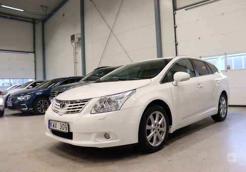 Toyota Avensis, 2010