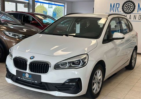 BMW 216, 2018