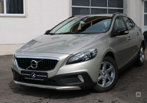 Volvo V40 Cross Country, 2018