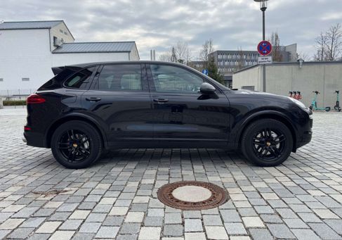Porsche Cayenne, 2017