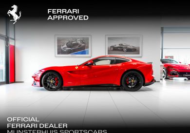 Ferrari F12, 2012