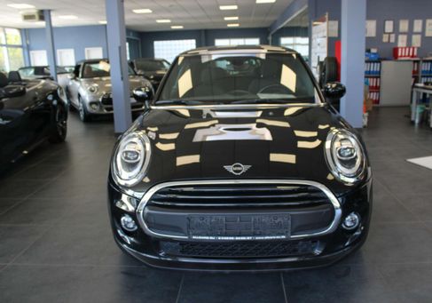 MINI ONE, 2019