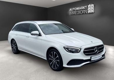 Mercedes-Benz E 300, 2022