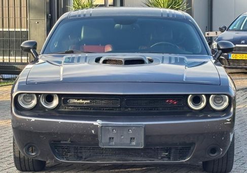 Dodge Challenger, 2016