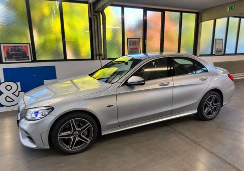 Mercedes-Benz C 300, 2020 3