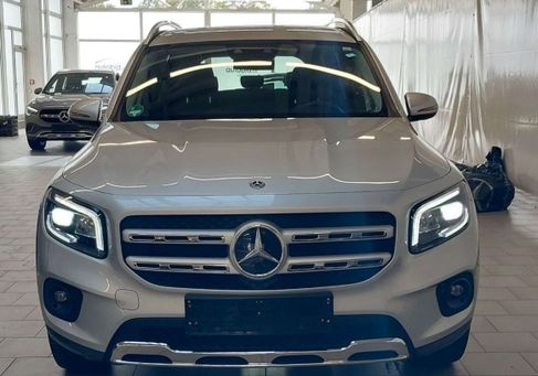 Mercedes-Benz GLB 200, 2021 3