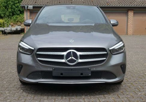Mercedes-Benz B 250, 2022 2