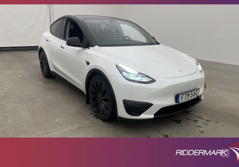 Tesla Model Y, 2022