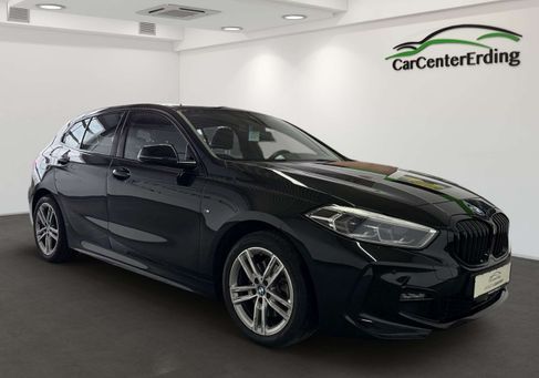 BMW 118, 2023