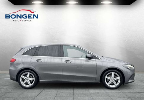 Mercedes-Benz B 200, 2021