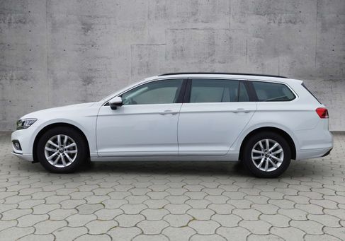 Volkswagen Passat Variant, 2023 3