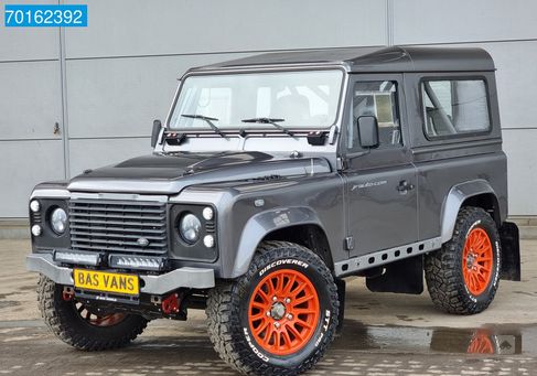 Land Rover Defender, 2015