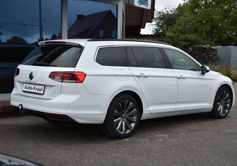 Volkswagen Passat Variant, 2023 3