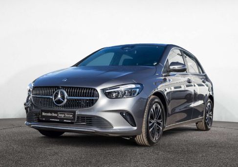 Mercedes-Benz B 220, 2025