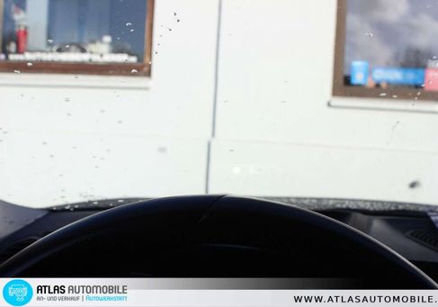 BMW 318, 2023