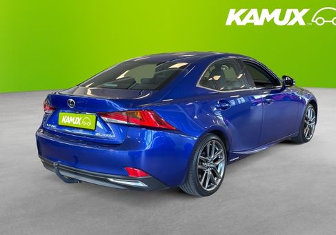 Lexus IS, 2018