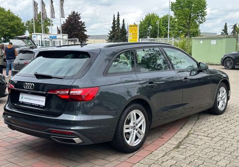Audi A4, 2021
