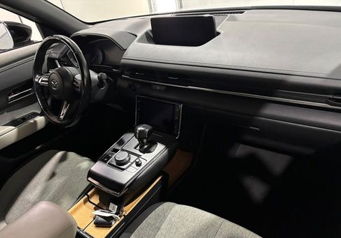 Mazda MX-30, 2021 3