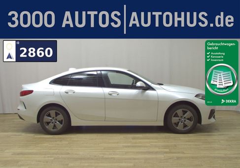 BMW 216, 2022