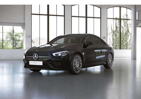Mercedes-Benz CLA 200, 2022