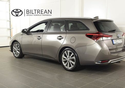 Toyota Auris Touring Sports, 2017