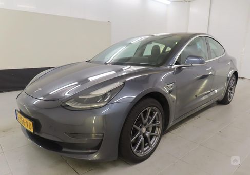 Tesla Model 3, 2019