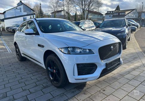 Jaguar F-Pace, 2017