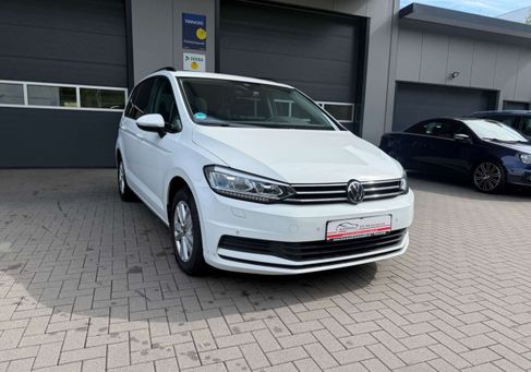 Volkswagen Touran, 2023 3