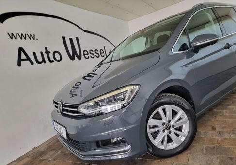 Volkswagen Touran, 2021 3