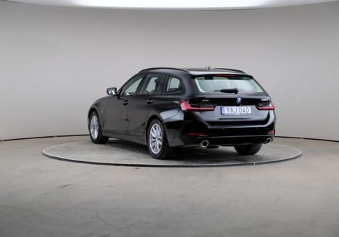 BMW 330, 2023 2