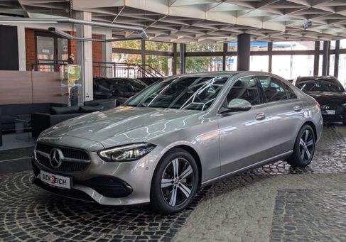 Mercedes-Benz C 200, 2023 3