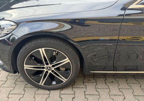 Mercedes-Benz C 300, 2020