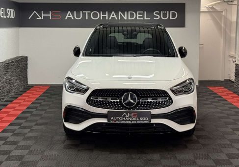 Mercedes-Benz GLA 200, 2020