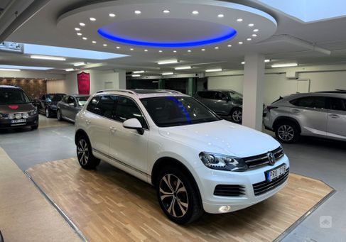 Volkswagen Touareg, 2013