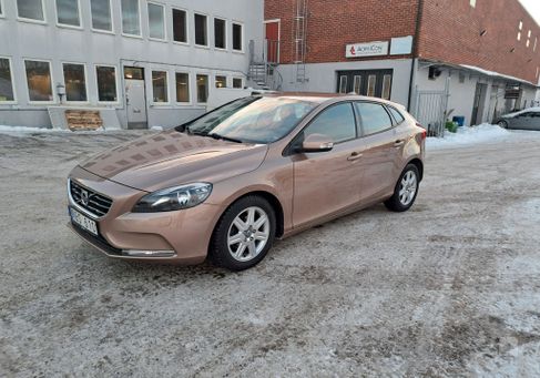 Volvo V40, 2013