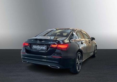 Mercedes-Benz A 180, 2025