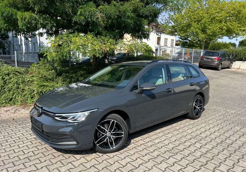 Volkswagen Golf, 2024