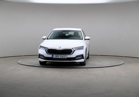 Skoda Octavia, 2023 3