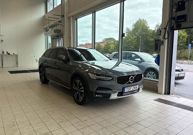 Volvo V90 Cross Country, 2019
