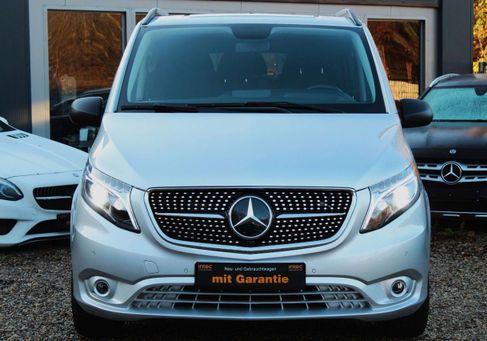 Mercedes-Benz V 220, 2018