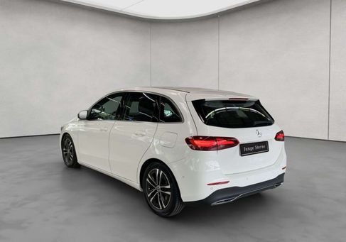 Mercedes-Benz B 200, 2024