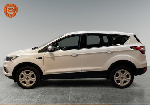 Ford Kuga, 2019