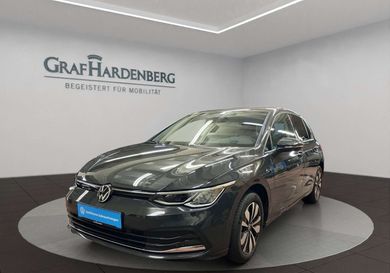 Volkswagen Golf, 2024